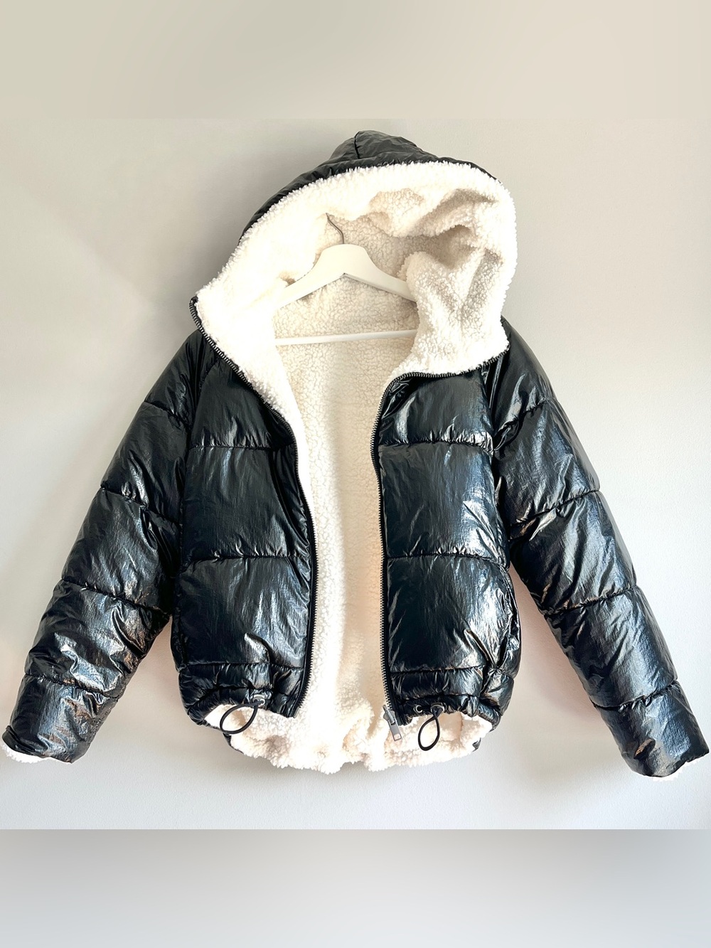 NVLT reversible vegan puffer jacket small shiny black sherpa fleece hood zip